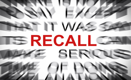 How can a consumer in Live Oak, Florida check for open recalls?